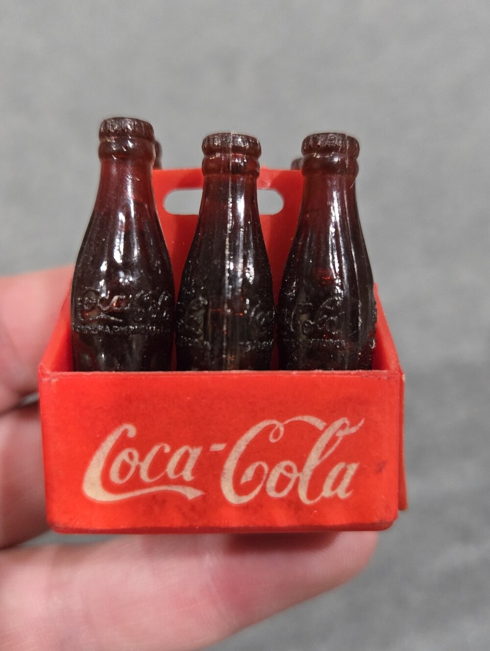 Vintage Coca Cola Mini 6 Pack Bottles Plastic With Case Collectible 1.5"
